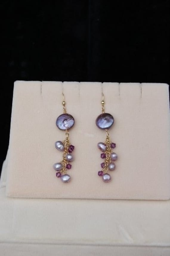 Wunderschöne Münzperlen Ohrring Süßwasserperlen Kombiniert Mit Slovaski Kristallen Und 14Kgf Perfekt Für Einen Besonderen Tag Oder Ein von divinepearls