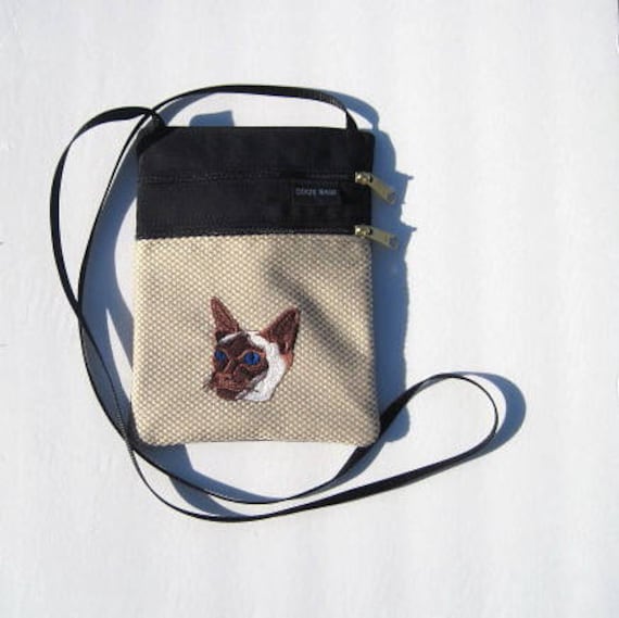 Siamkatze Kreuz Körper Flache Geldbörse Auf Tan von dixiebags