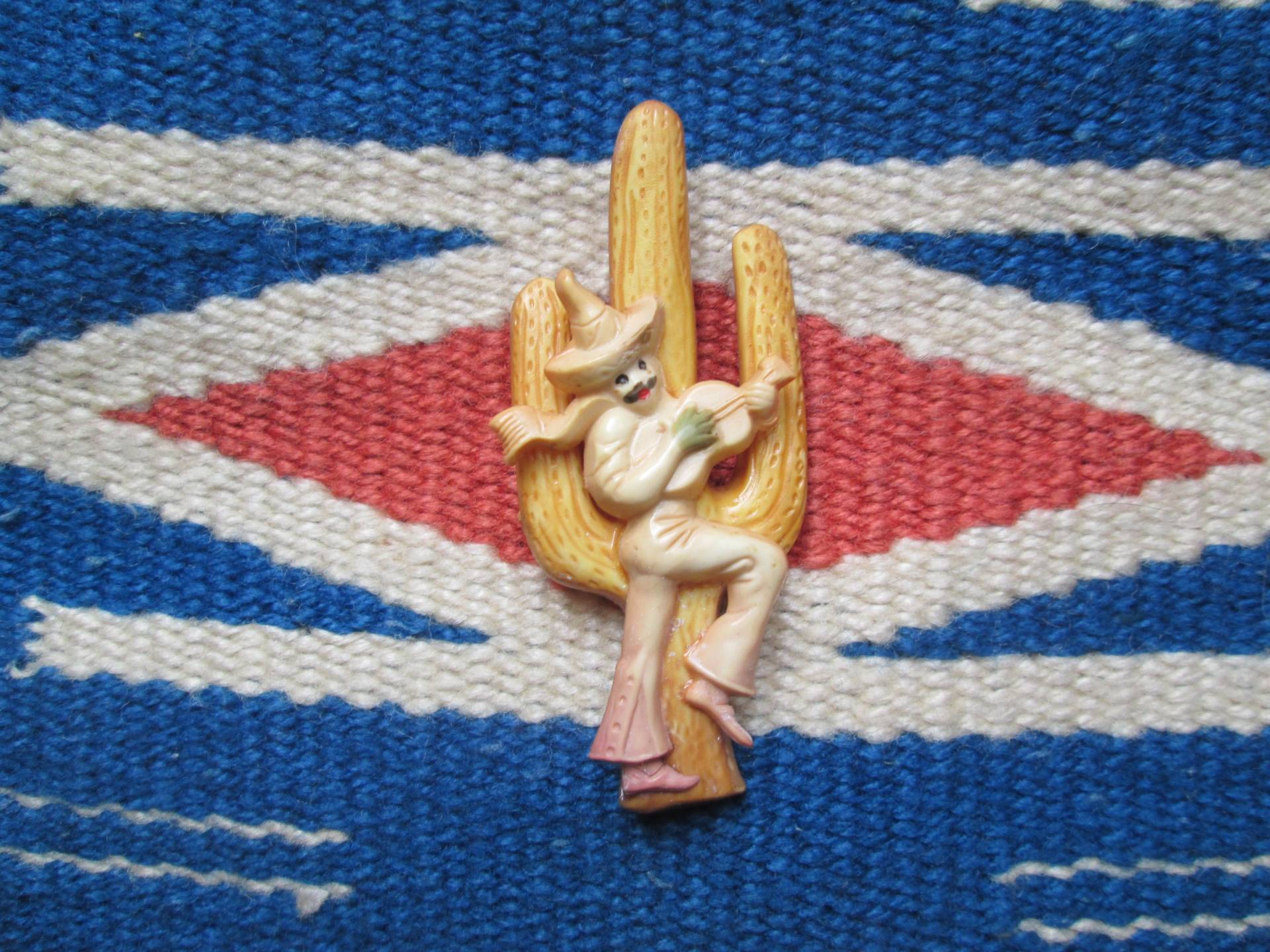 1940Er Jahre Mabel Majestic Brosche/Vintage 40S Mexico Sombrero Kaktus Celluloid Fiesta Mariachi von dixiefried