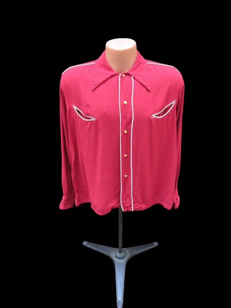 1940S Cliff Cowboy Gab Hemd/Vintage 40S Rotwein Gabardine Western Herrenhemd + Weiße Passen 1940S Cliff Cowboy Gab Hemd/Vintage 40S Rotwein Gabardine Western Herrenhemd + Weiße Passen von dixiefried