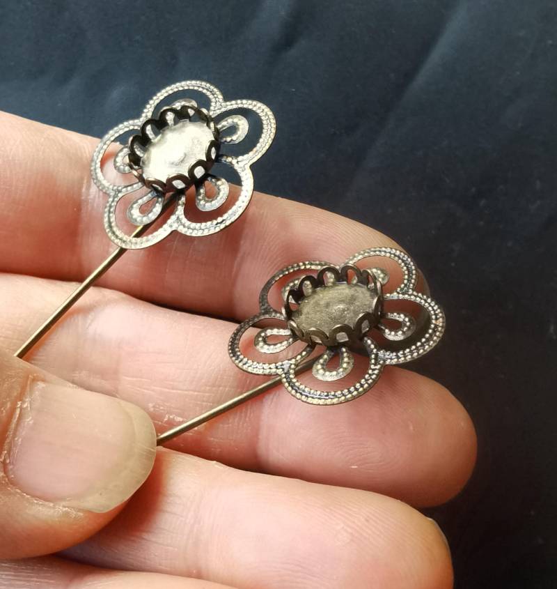12 Stück Bronze Filigrane Blumen Brosche Basis 10 Mm Cabochon Fassung A0 von diygem