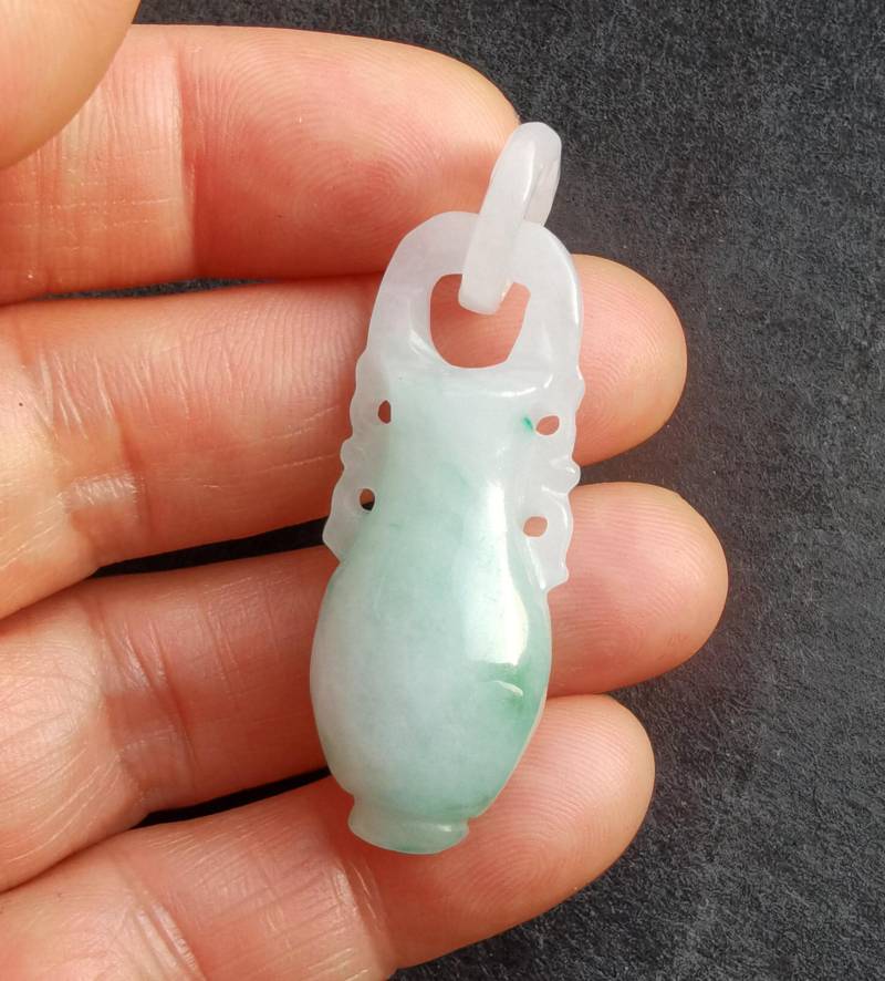 Carving 3D Vase "平安" Weiß Grün Jade Stein Anhänger Tropfen, Amulett Für Charme, Der Handgemachte Halsketten-Anhänger Jewerly Geschenk Passend von diygem