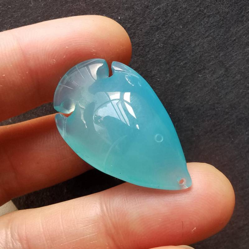 Fisch Schnitzen Meer Blau Chalcedon Achat Stein Anhänger, Charme Edelstein Bead Connectors Gute Glück Amulett Halskette Schmuck Link von diygem