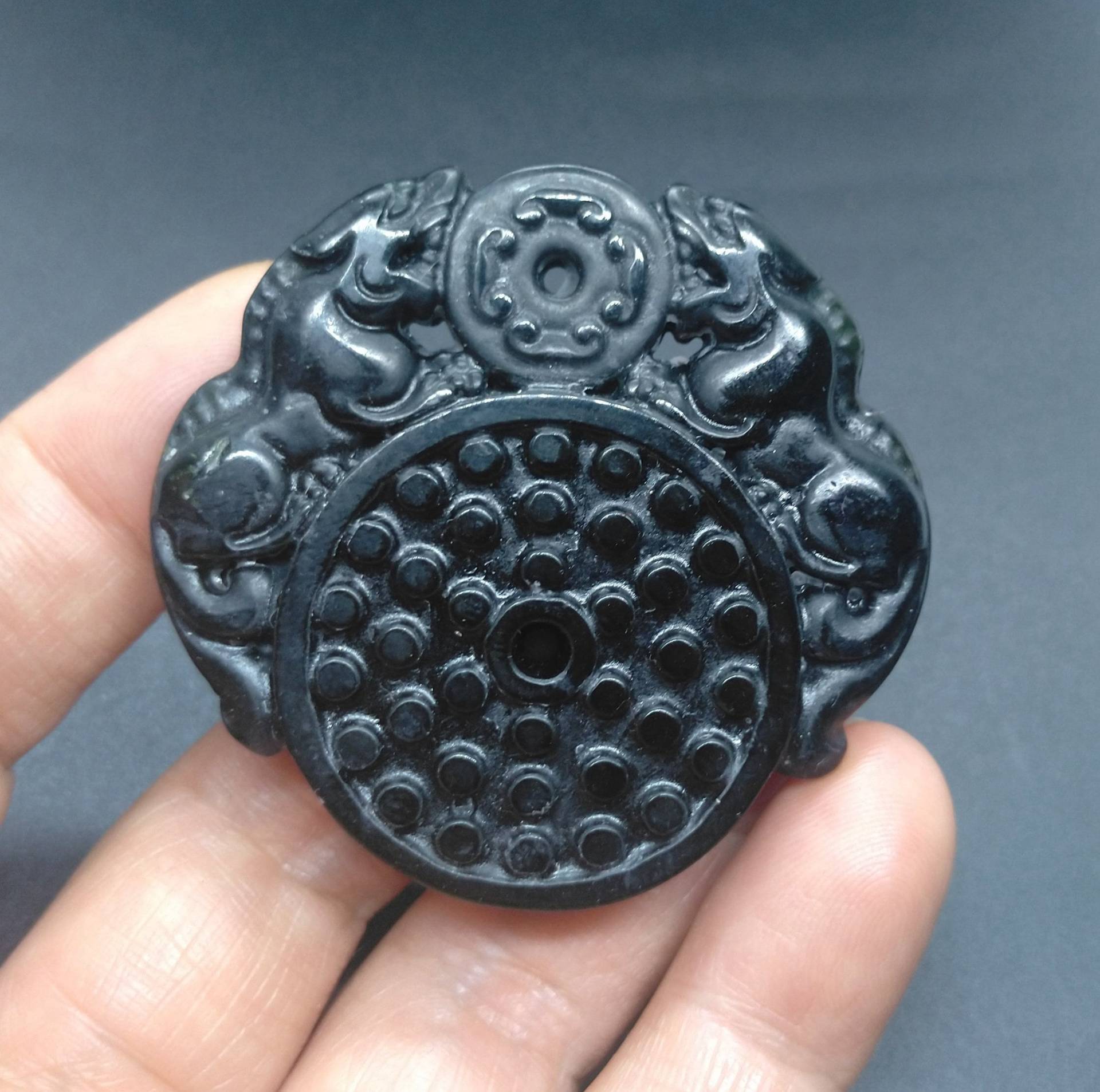 Geschnitzter Drachen Jade Anhänger Schwarz Grüner Amulett Talisman von diygem