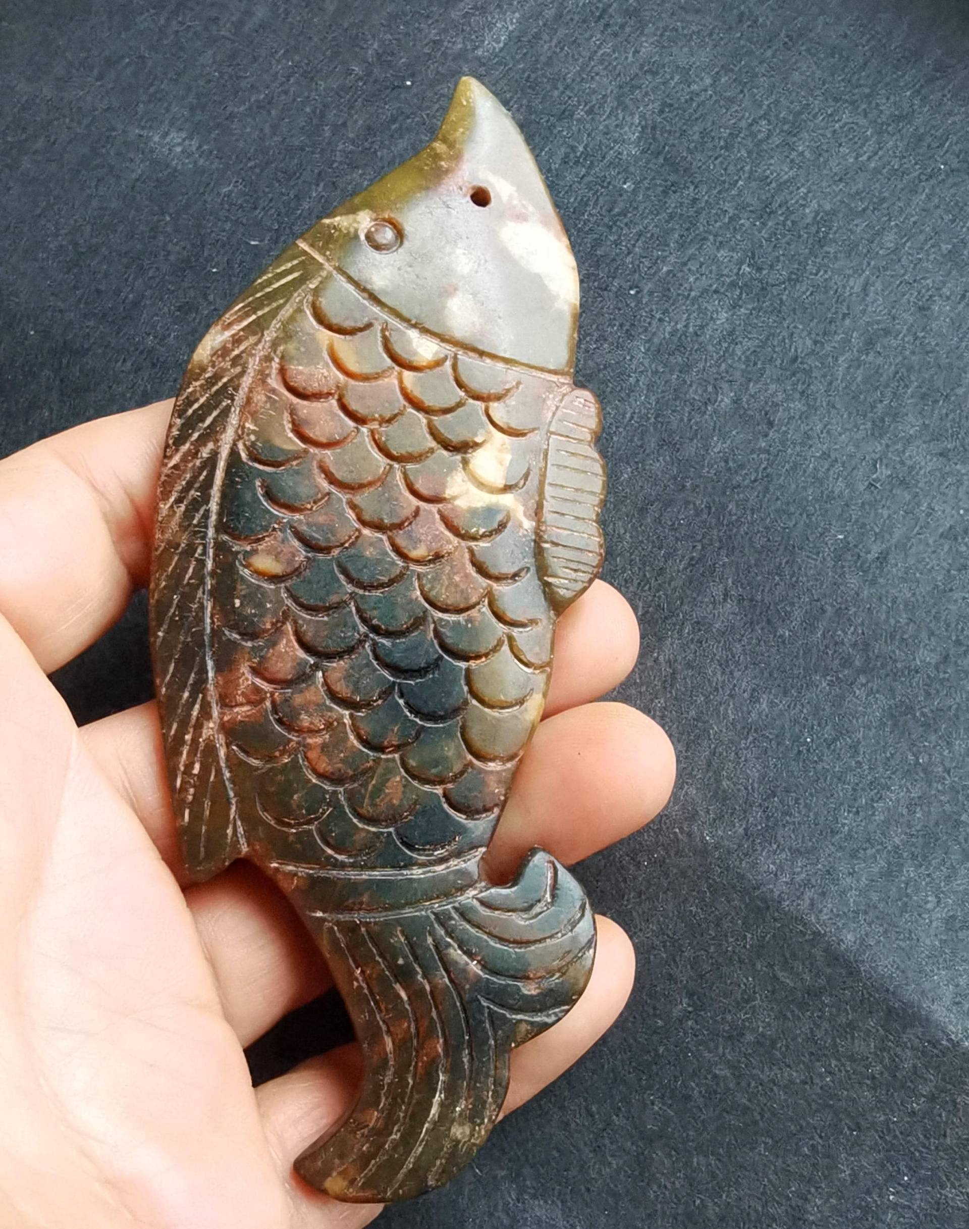 Großer Fisch Schnitzen Natürlichen Grün Braun Jade Jaspis Stein Anhänger, Edelstein Perle, Gute Glück Amulett Für Die Herstellung Von Großer Fisch Schnitzen Natürlichen Grün Braun Jade Jaspis Stein Anhänger, Edelstein Perle, Gute Glück Amulett Für Die Herstellung Von von diygem