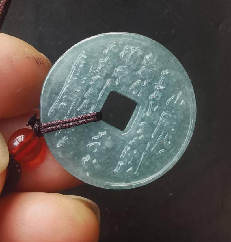 Grüner Jadeit Donut Anhänger Edelstein-Amulett-Halskette von diygem