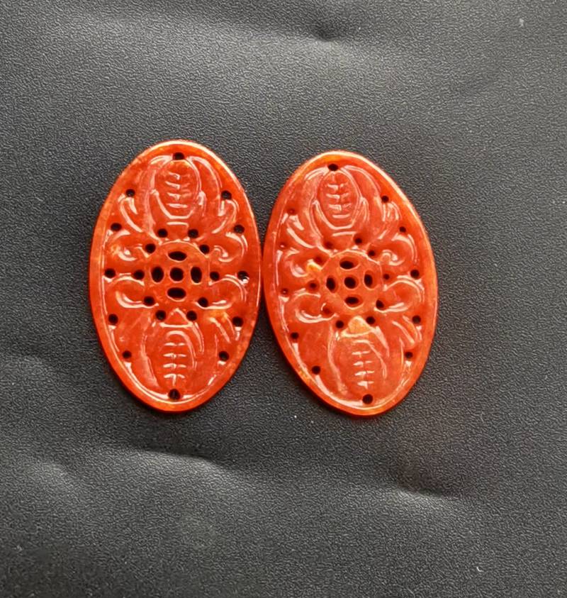 Rote Jade Fledermaus Amulett Anhänger Geschnitzte Stein Perlen | 2 Stück von diygem