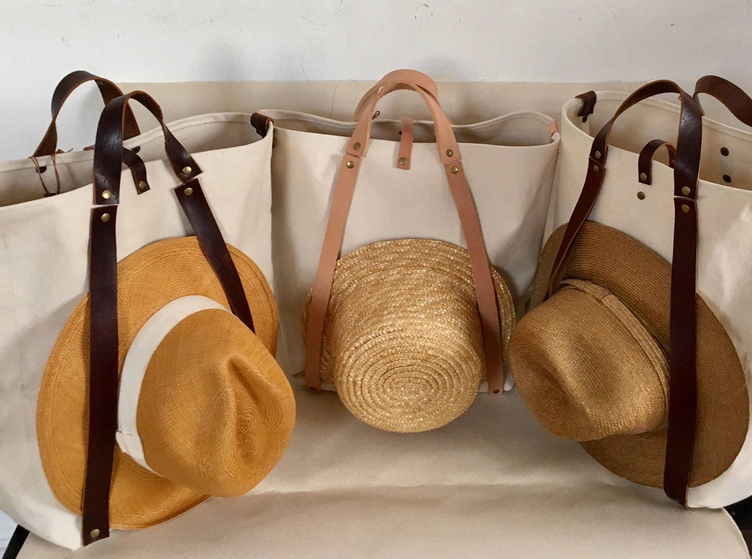 "Dja.1974 "Hat Lady Bag" Tasche." "Dja.1974 "Hat Lady Bag" Tasche." von djauniversal
