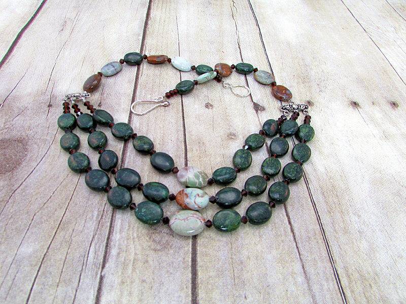 Grün Türkis Jaspis Und Regenbogen Achat Multi Strang Halskette von dkelleysdesigns