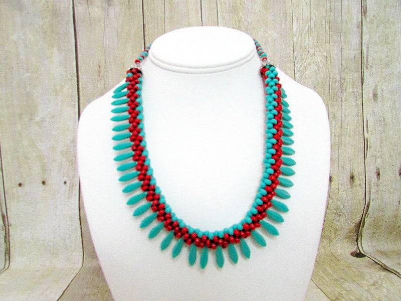 Rot & Türkis Südwestlichen Fransen Kumihimo Halskette Mit Passenden Ohrringen von dkelleysdesigns