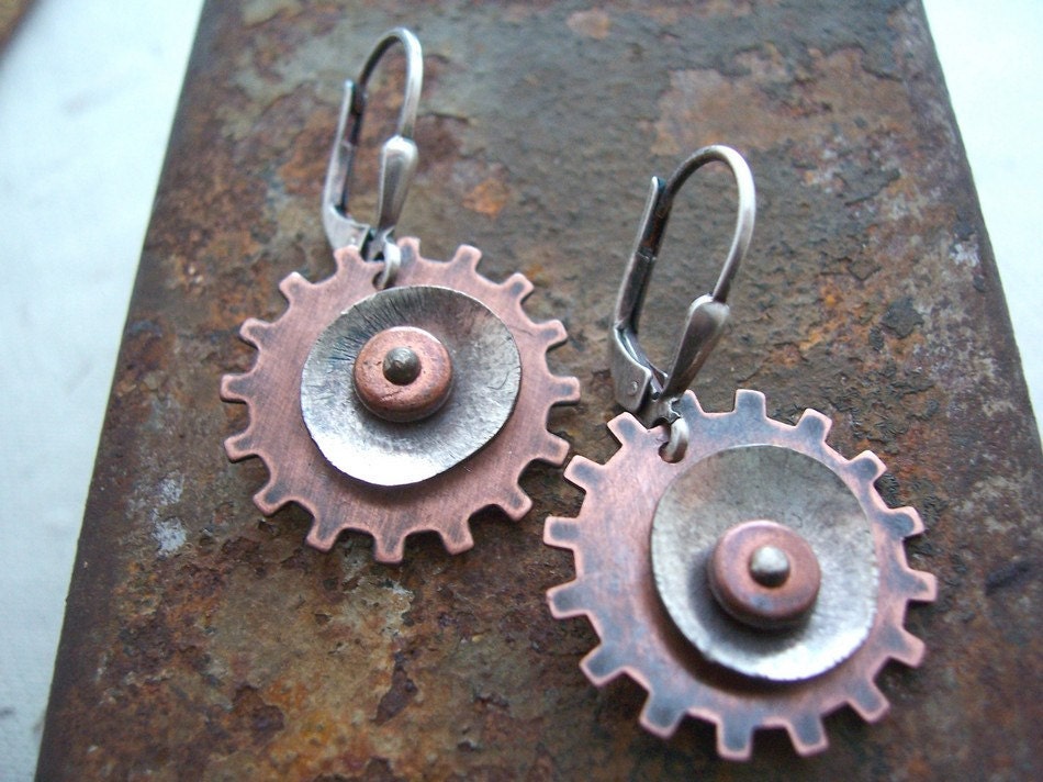 Zahnrad Ohrringe, Steampunk Industrie Schmuck, Schmuck Radfahren Enthusiast Geschenk von dnajewelrydesigns