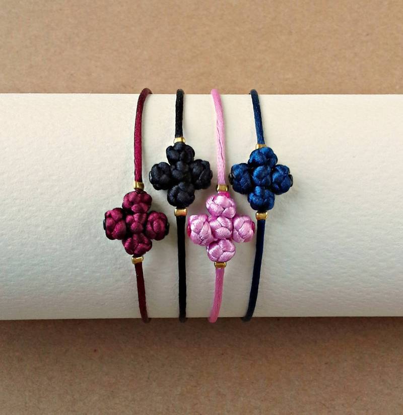 Set Von Vier Christlichen Armbändern, Zierliches Kreuz, Komboskini-Knoten, Östliches Dunkelblau, Schwarz, Bordeaux, Rosa Kordel #b0197 von dngcreations