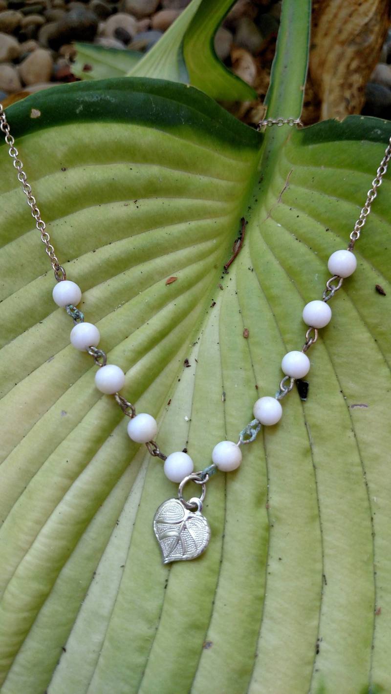 Halskette - Blattsilber Mit Vintage Perlen von dodeca12