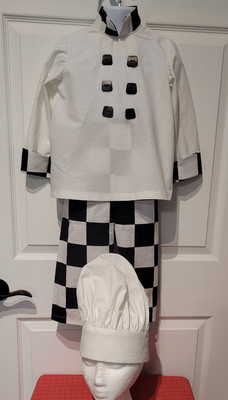 Kochkostüm Mit Hut Für Kinder in Gr. 4 Und 3 von dolldesignsbycindy