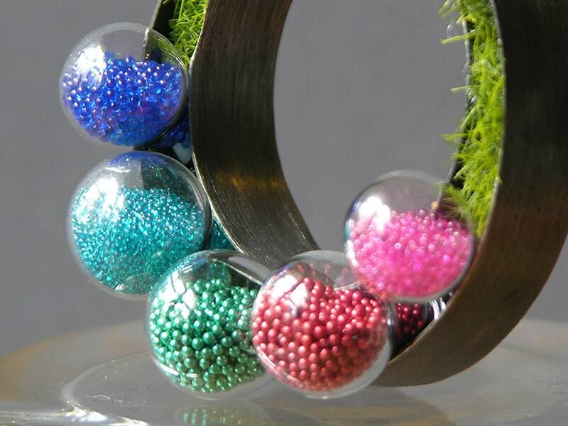 Kugel Garten Brosche von dolldisasterdesign