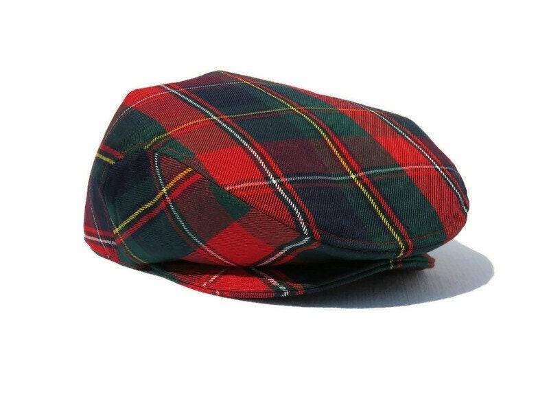 "Quebec Tartan Schiebermütze, Schiebemütze Von "Quebec"." von dolldressedup