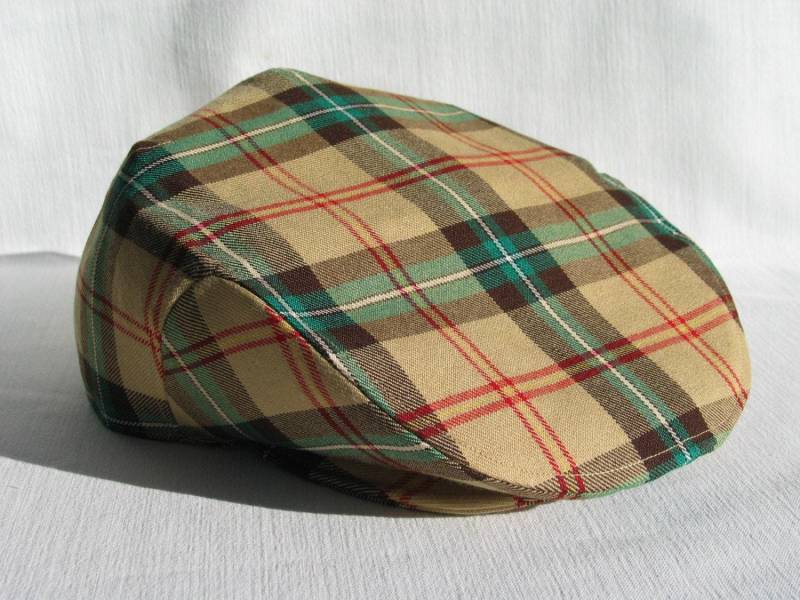 Saskatchewan Tartan Schiebermütze Geschenk Für Opa von dolldressedup
