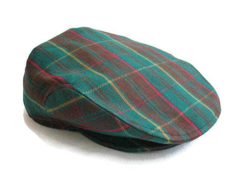 Schiebermütze, Schiebermütze Aus Tartan Stoff Für Kanadier Im In - Und Ausland von dolldressedup