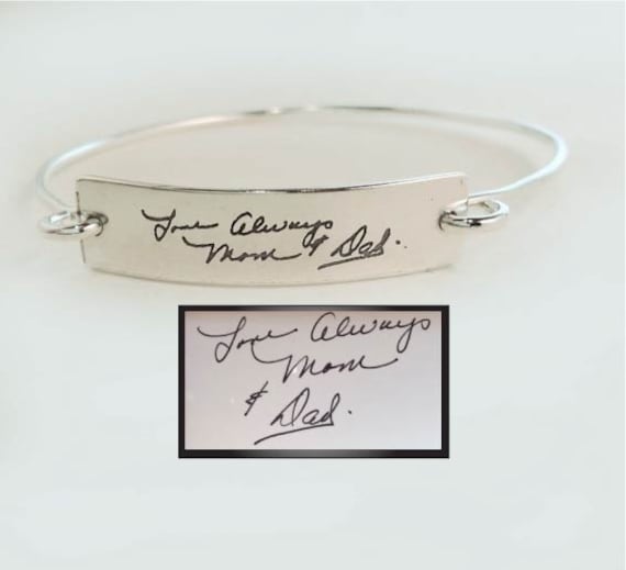 Ausverkauft. Benachrichtige Mich Per E-Mail, Wenn Der Artikel Wieder Verfügbar Ist. Gravierte Handschrift Schmuck/Namensschild von donnaOdesigns