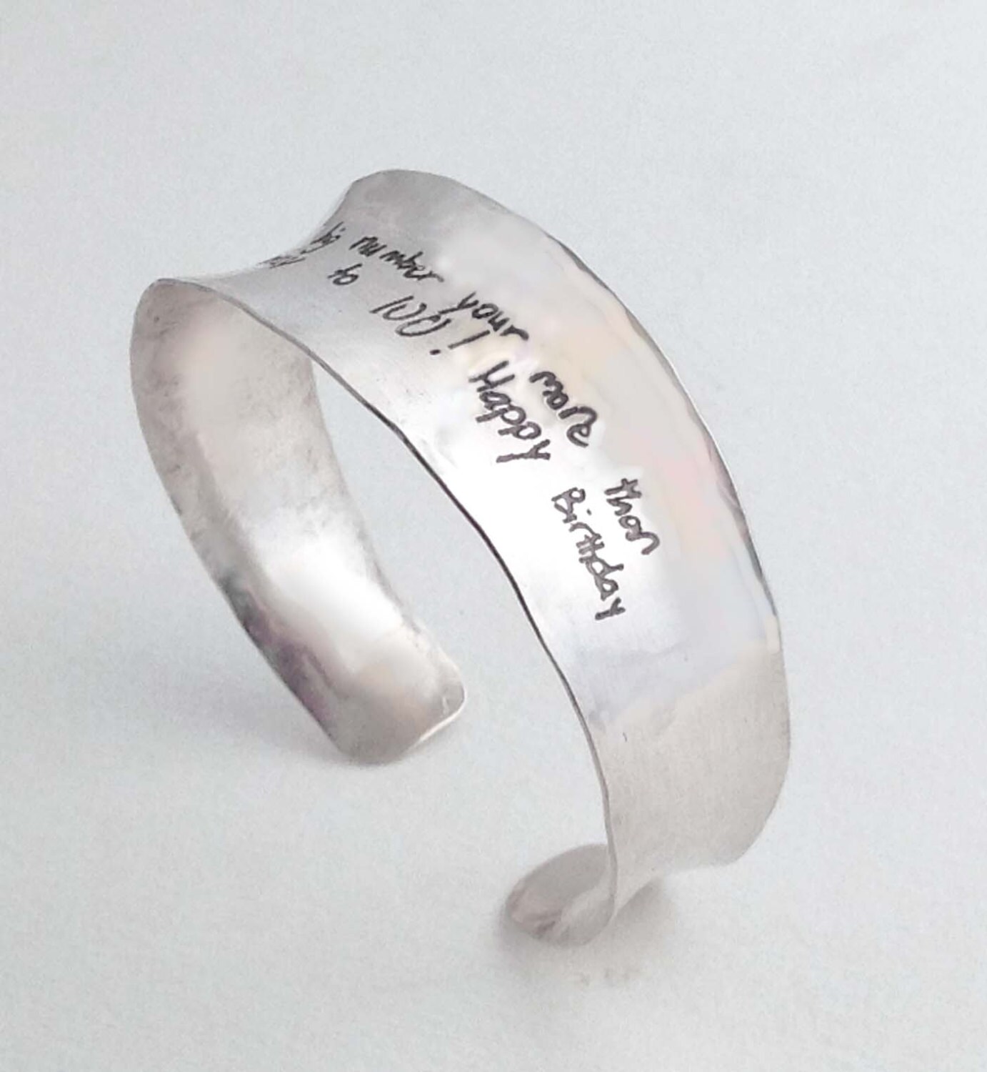Ausverkauft. Benachrichtige Mich Per E-Mail, Wenn Der Artikel Wieder Verfügbar Ist. Handschriftliche Sterling Silber Cuff Armband Von Donnaodesigns von donnaOdesigns