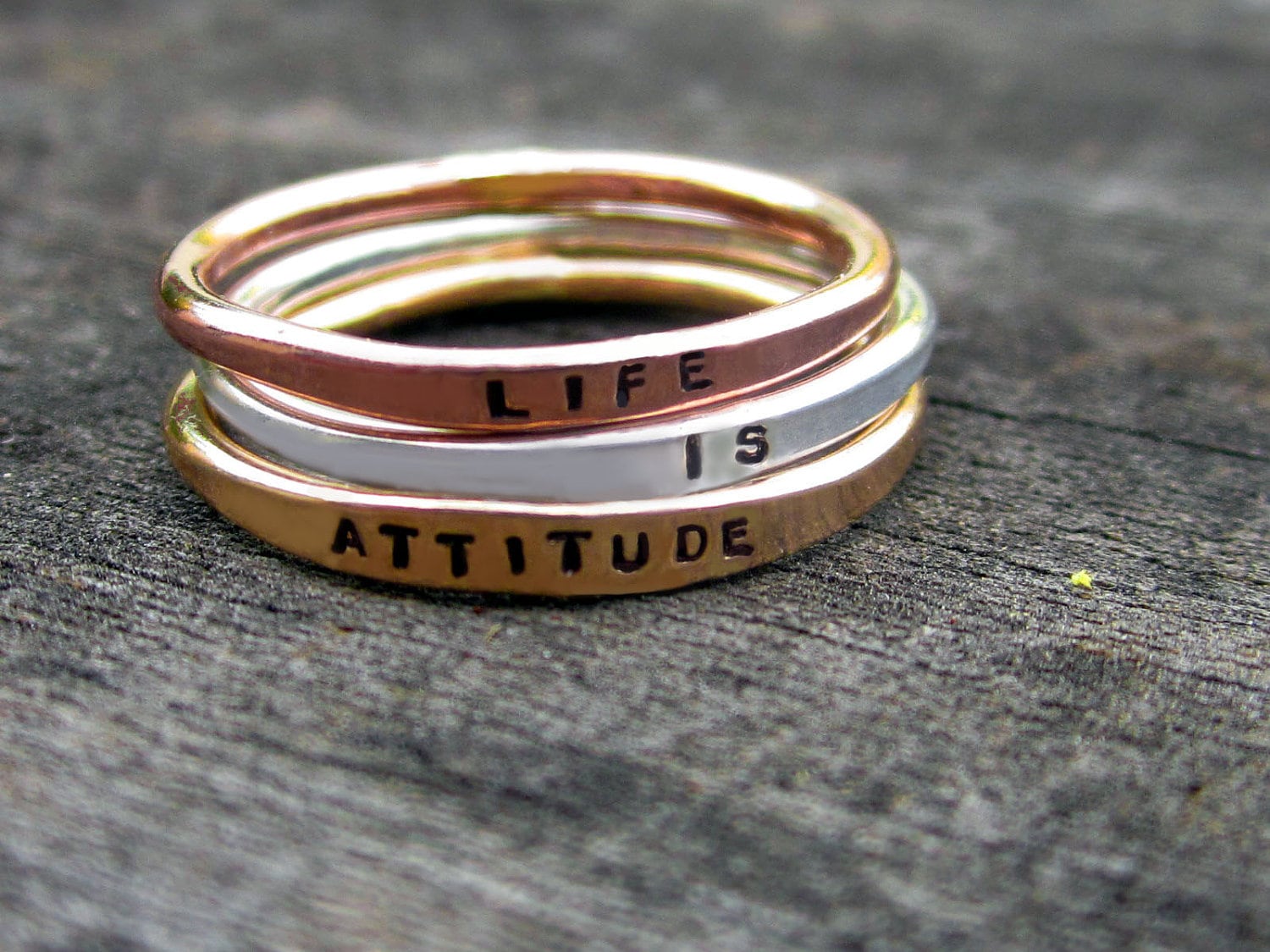 Ausverkauft. Benachrichtige Mich Per E-Mail, Wenn Der Artikel Wieder Verfügbar Ist. Personalisiertes Rosegold Filled Stacking Set Für Mkoch191 von donnaOdesigns