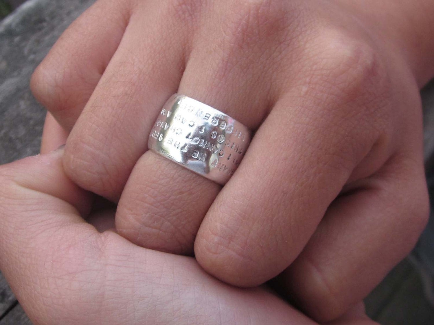 Ausverkauft. Benachrichtige Mich Per E-Mail, Wenn Der Artikel Wieder Verfügbar Ist. Serenity Gebets-/Gesichts-Kuppel-Ring Von Donnaodesigns von donnaOdesigns