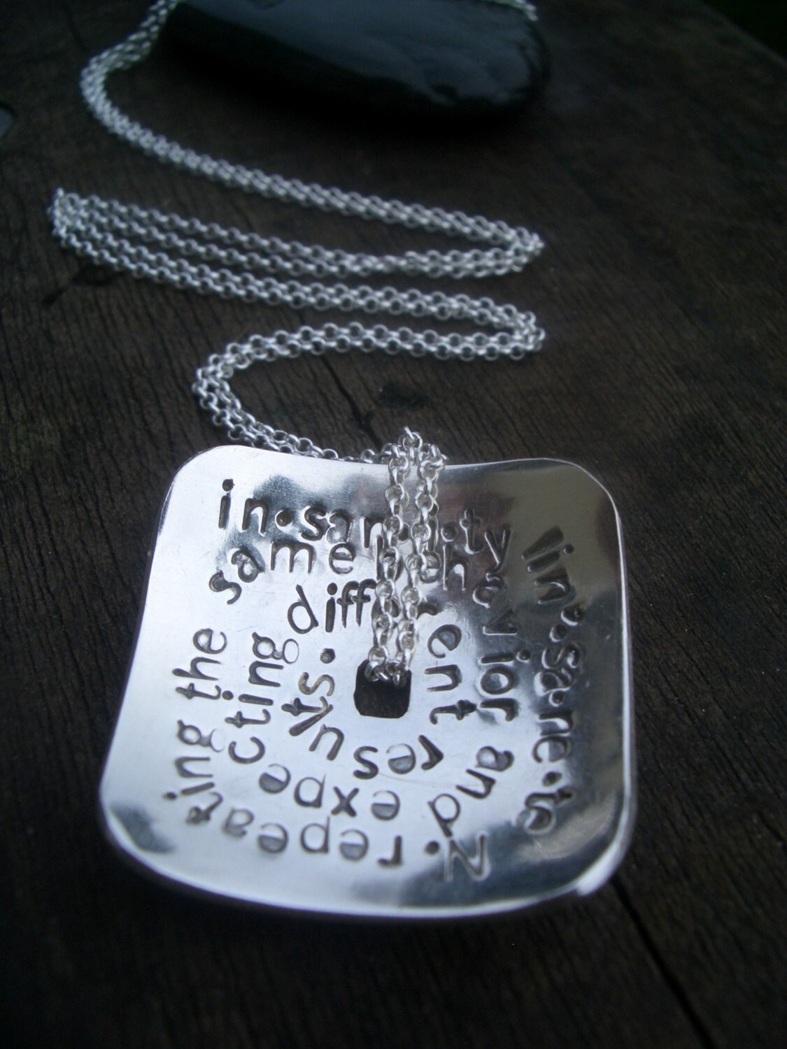 Ausverkauft. Erhalten Sie Eine E-Mail-Benachrichtigung, Wenn Es Wieder Verfügbar Ist. Achtsamkeitsgeschenk/Gedicht-Zitat-Anhänger-Schmuck von donnaOdesigns