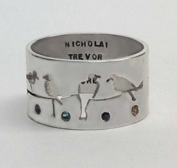 Ausverkauft. Erhalten Sie Eine E-Mail-Benachrichtigung, Wenn Es Wieder Verfügbar Ist. Mama-Vogel-Mutter-Ring/Geburtsstein-Ring Für von donnaOdesigns