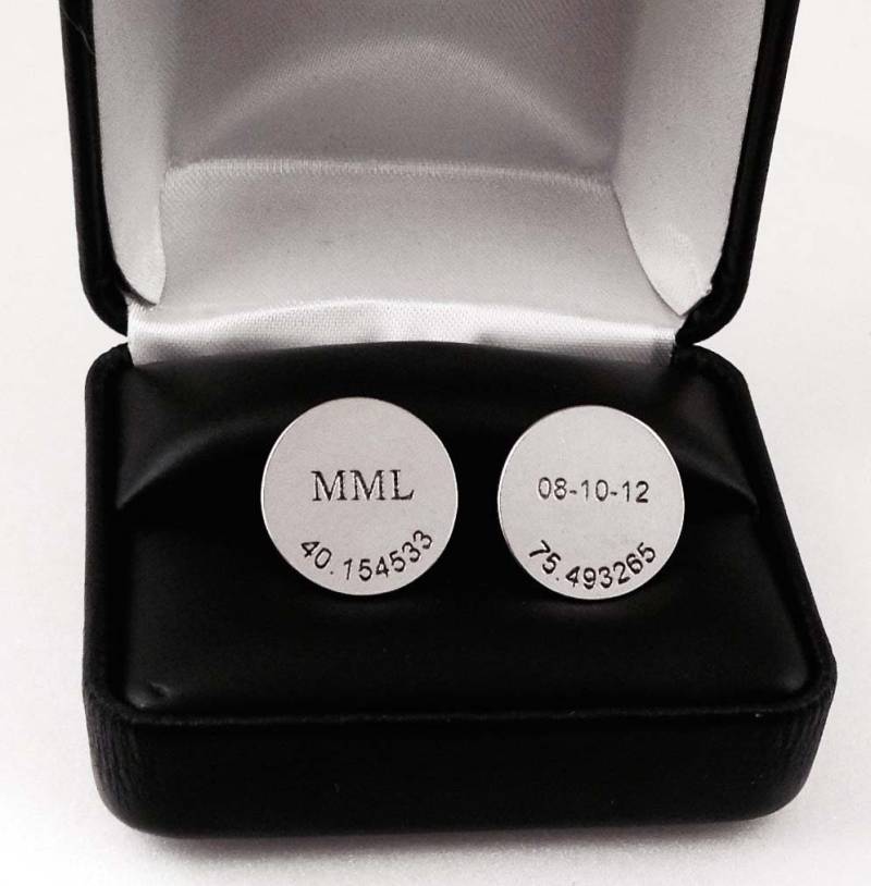 Ausverkauft. Erhalten Sie Eine E-Mail-Benachrichtigung, Wenn Es Wieder Verfügbar Ist. Personalisierte Manschettenknöpfe Aus Massivem Sterlingsilber von donnaOdesigns