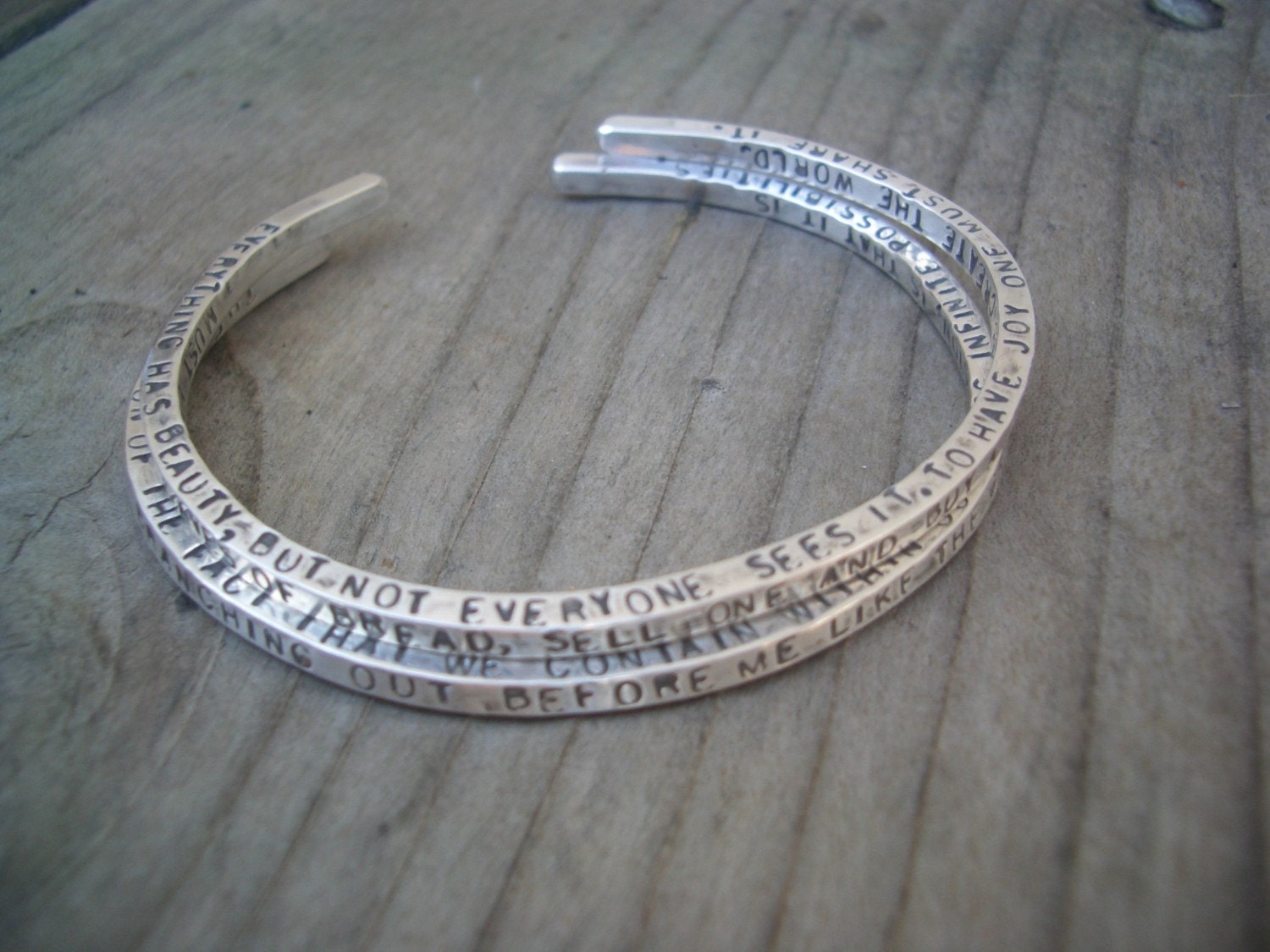 Personalisierte Nachricht 4-Seitige Manschette Für Marieaunio von donnaOdesigns