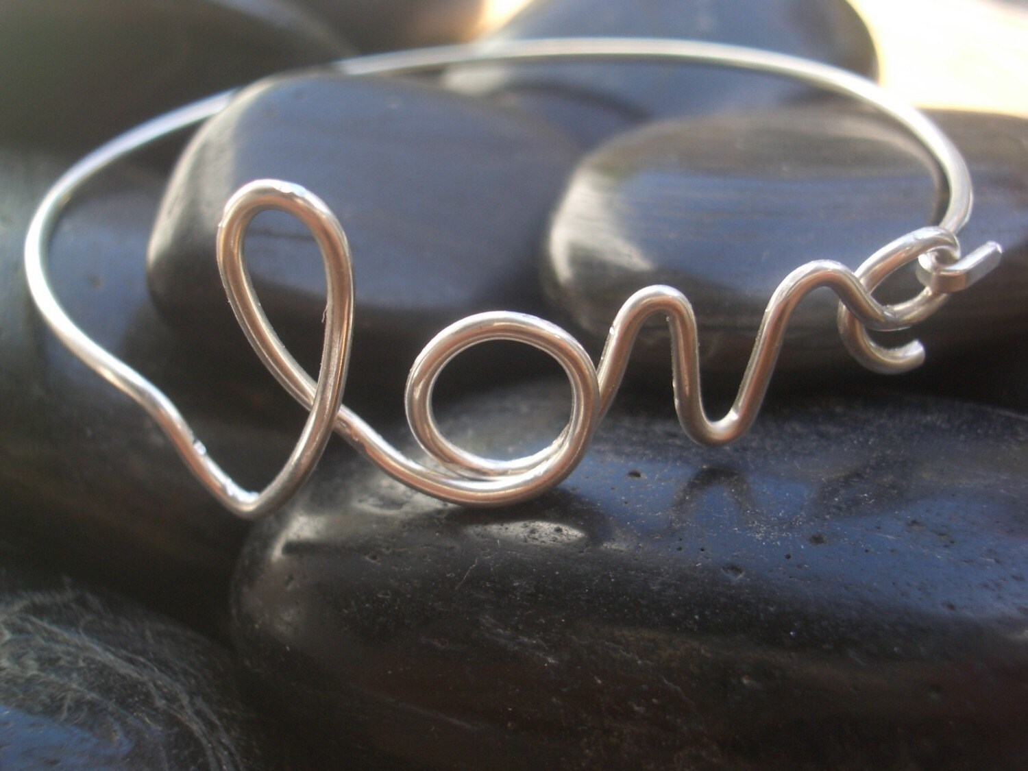 sterling-Liebe Draht Armreif Von Donnaodesigns von donnaOdesigns