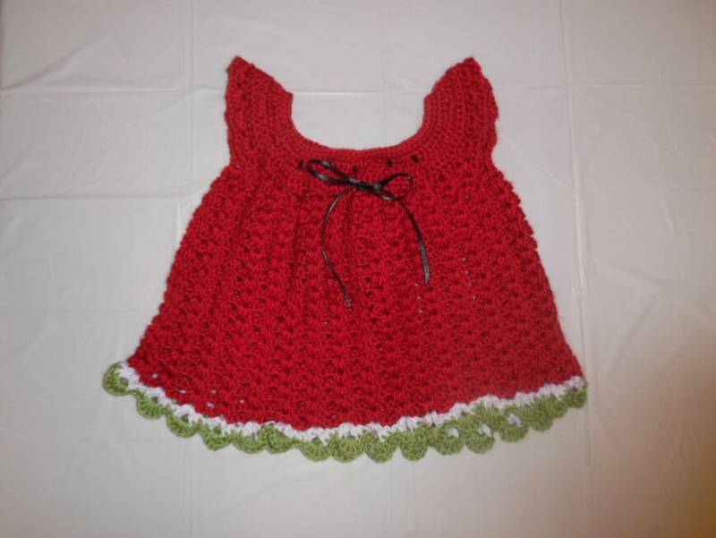 Gehäkeltes Babykleid, Rotes Kleid, Sommerkleid, Wassermelenkleid, Größe 6 Monate, Foto Requisite von donnascraftcorner