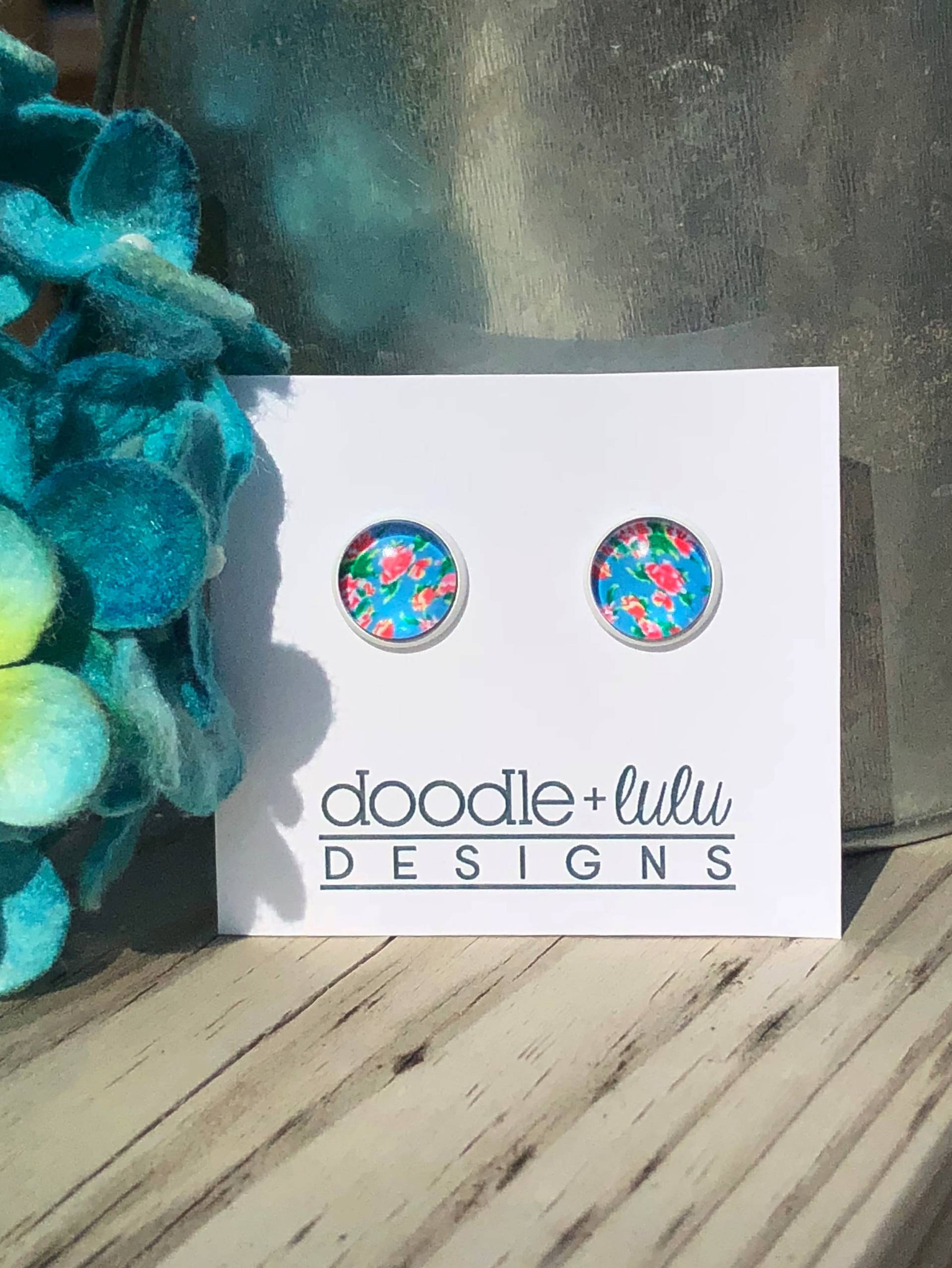 Blaue Lagunen Ohrstecker von doodleandluludesigns
