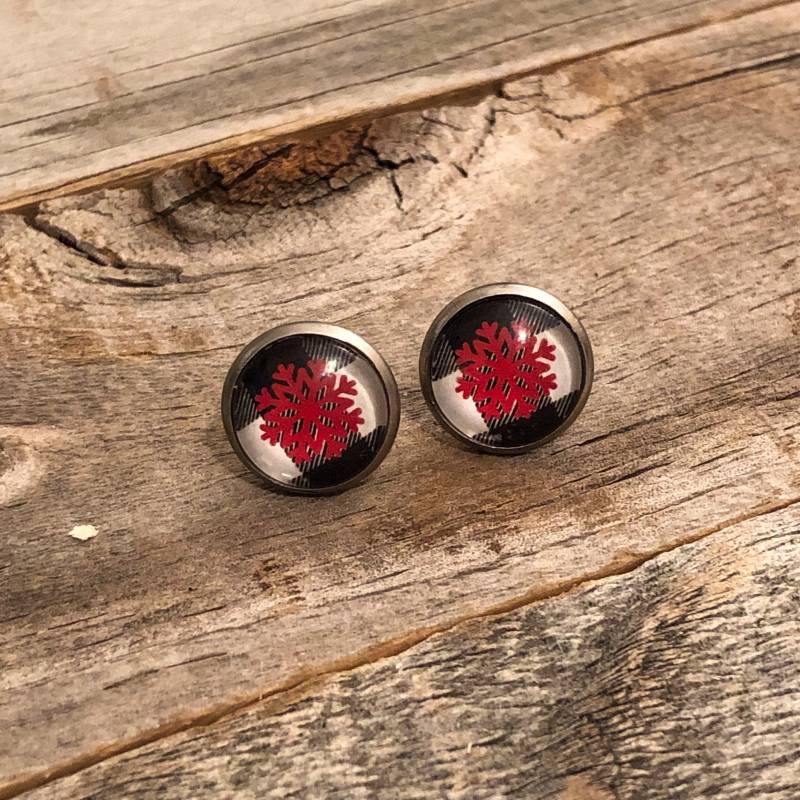 Schwarz-Weiß Büffel Karierte Schneeflocken Ohrringe von doodleandluludesigns