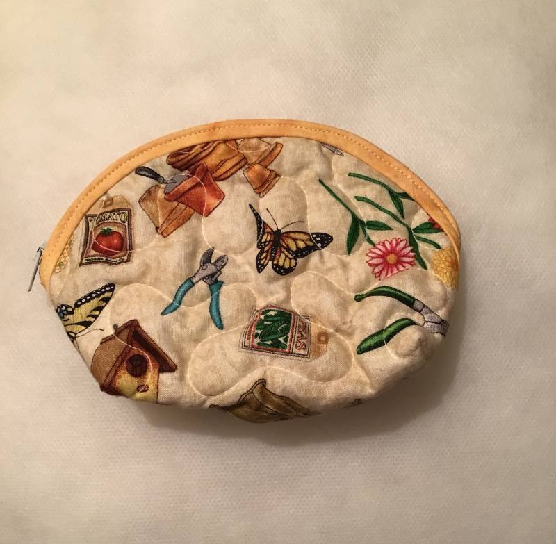 Kleine Gesteppte Geldbörse - Gartenarbeit von doodlebugdogs
