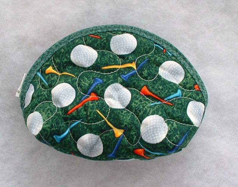 Kleine Gesteppte Geldbörse - Golfbälle Und Tees von doodlebugdogs