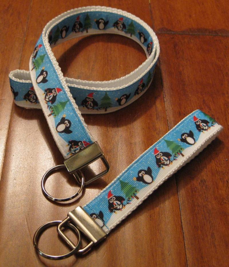 Pinguin Xmas Lanyard Handgefertigter Winter Ausweishalter von doodleheadz