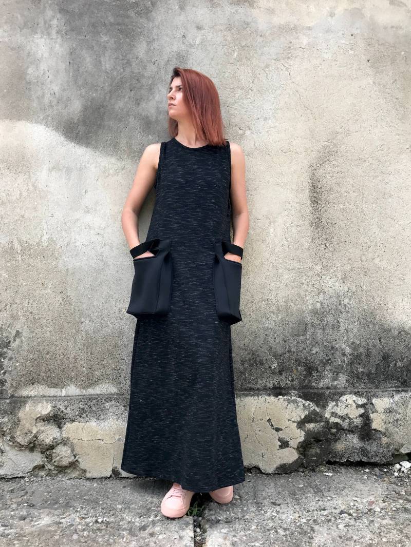Extravaganter Kaftan Kleid, Avantgarde Abaya Baumwoll Maxi Lässiges Langes Neopren Trägerkleid von doroteyya