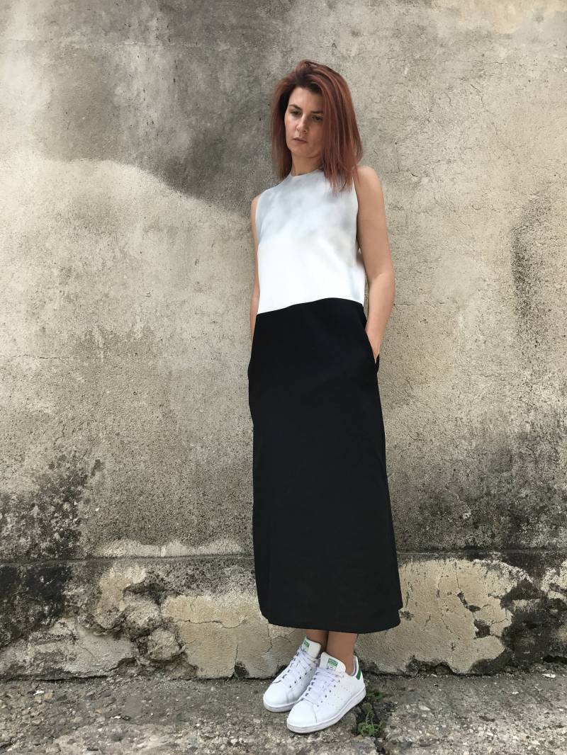 Leinenkleid, Freizeitkleid, Partykleid, Monochromes Kleid, Schwarz-Weißes A-Linienkleid, Ärmelloses Gemaltes Midikleid von doroteyya