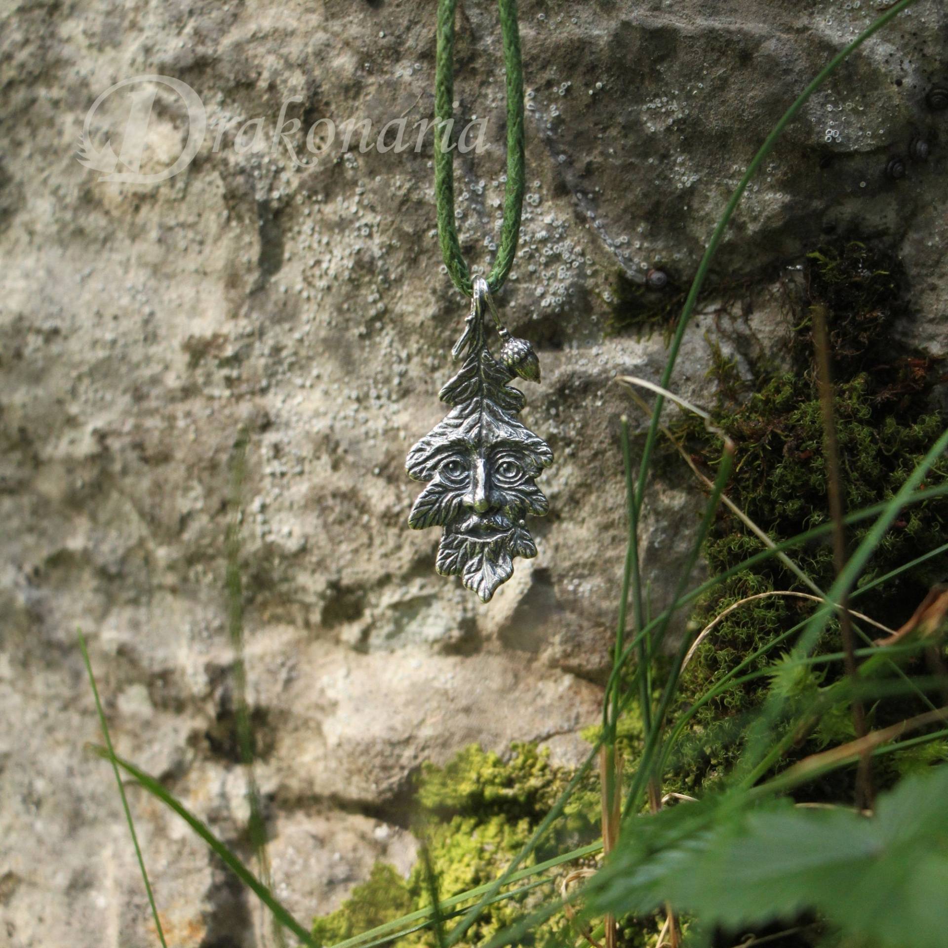Eichengeist, Sterling Silber Anhänger, Eichenblatt, Eichen Fee, Greenman Druide Symbol, Unisex Blatt Green Man von drakonaria