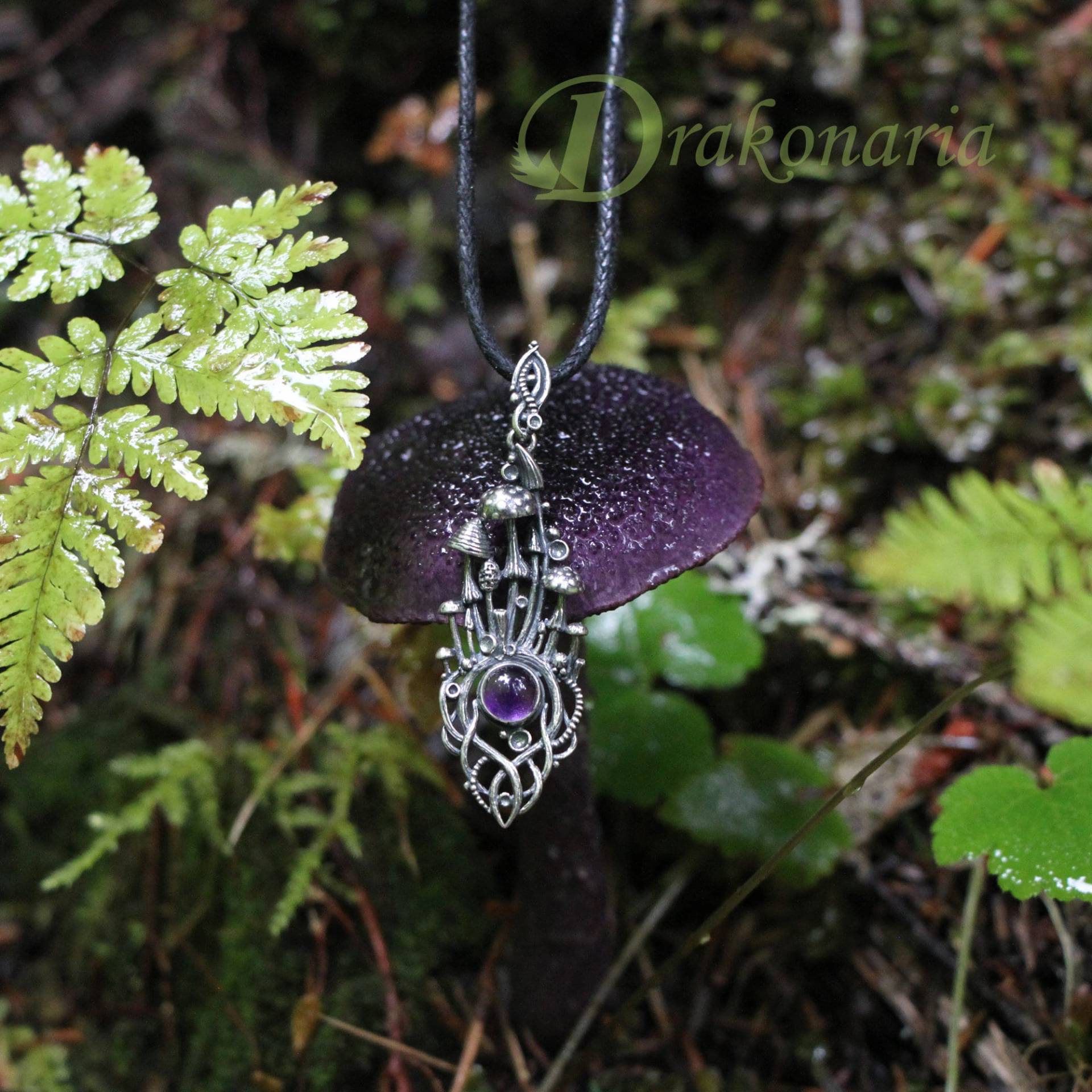 Pilz Wispert - Silberpilz Anhänger, Amethyst Fliegenpilz Kette, Waldschmuck, Miniatur Pilze, Rauchquarz, Granat von drakonaria