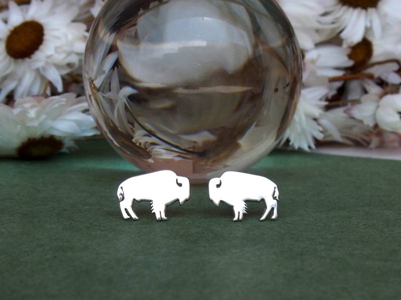 Handgemachte Sterling Silber Ohrstecker Mit Büffelmuster Wyoming Bison Schmuck von drawadreamjewelry