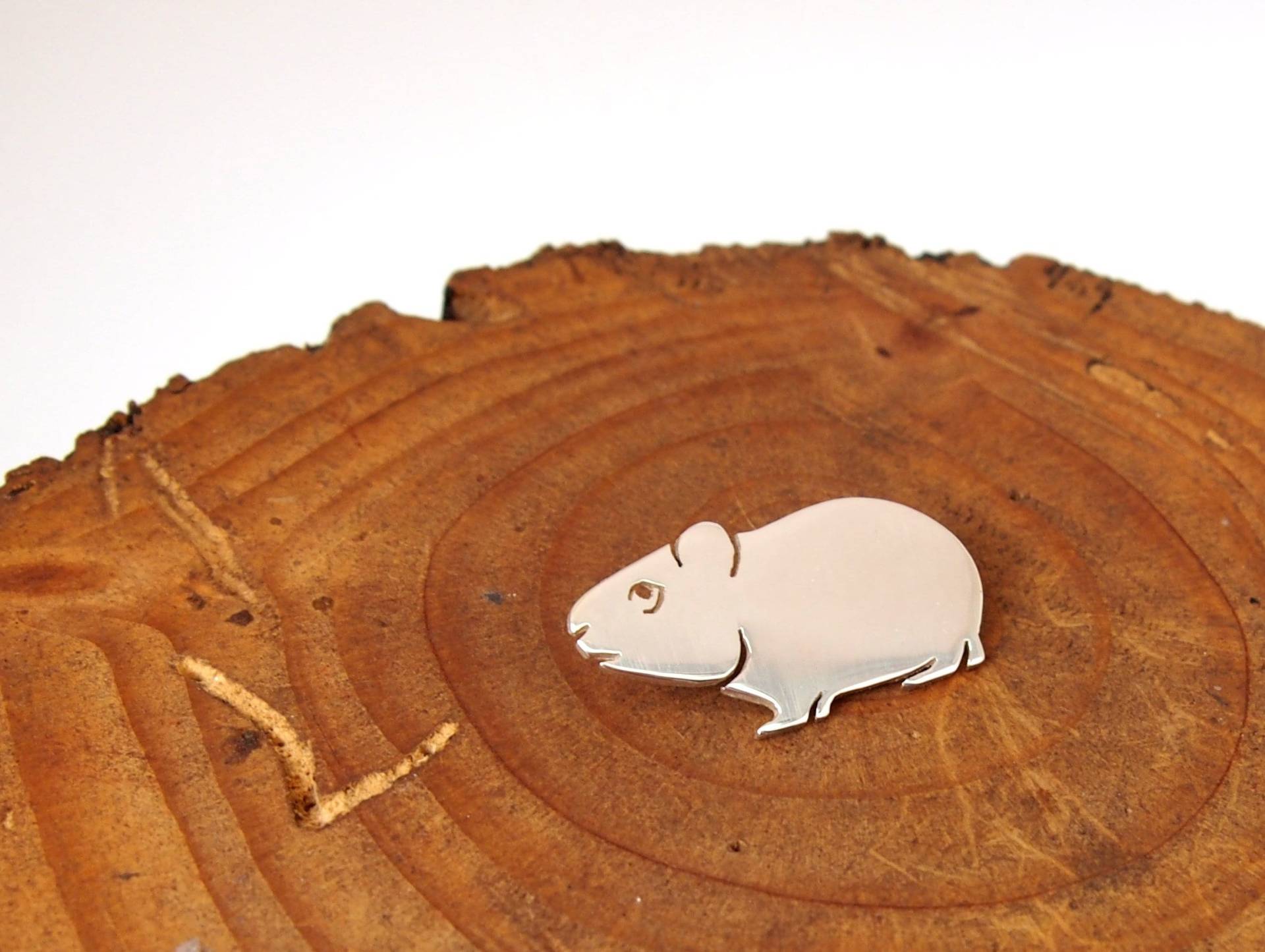 Handgemachte Silber Meerschweinchen Brosche Brosche von drawadreamjewelry