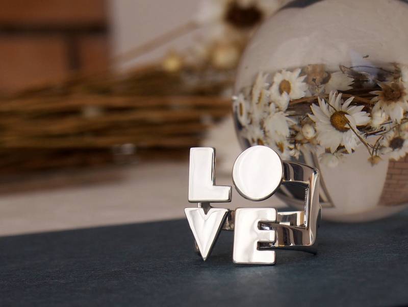 sterling Silber Love Buchstaben Ring - Handgemachter Schmuck von drawadreamjewelry