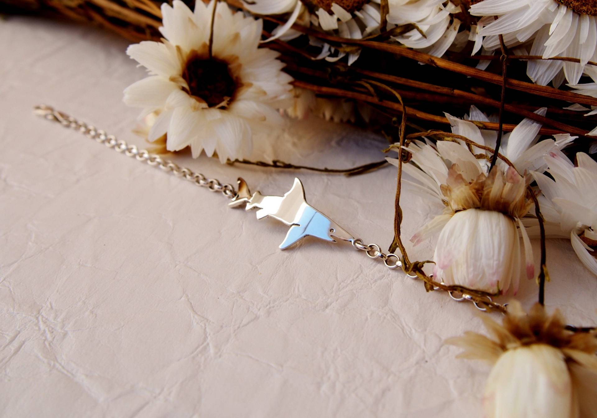 Handgemachtes Sterling Silber Hai Armband Sea Schmuck Geschenk von drawadreamjewelry