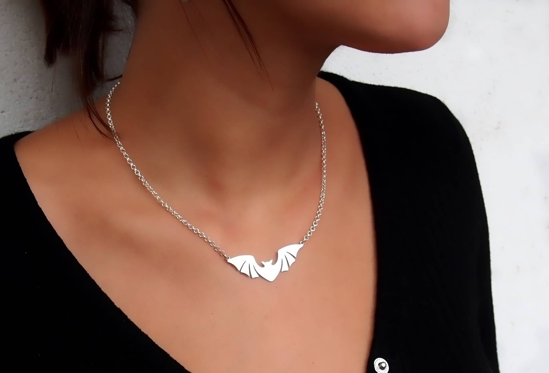 Handgemachte Silber Fledermaus Halskette von drawadreamjewelry