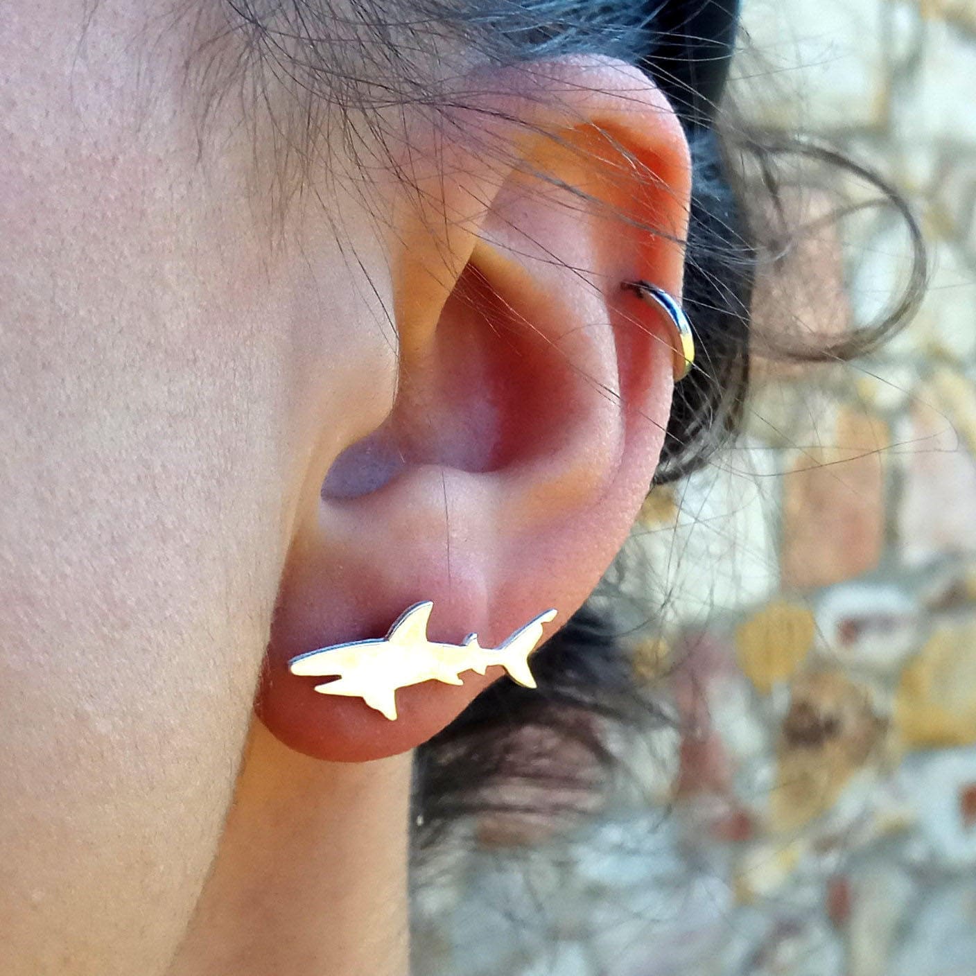 sterling Silber Hai Ohrringe Handgemachte Ozean Schmuck von drawadreamjewelry