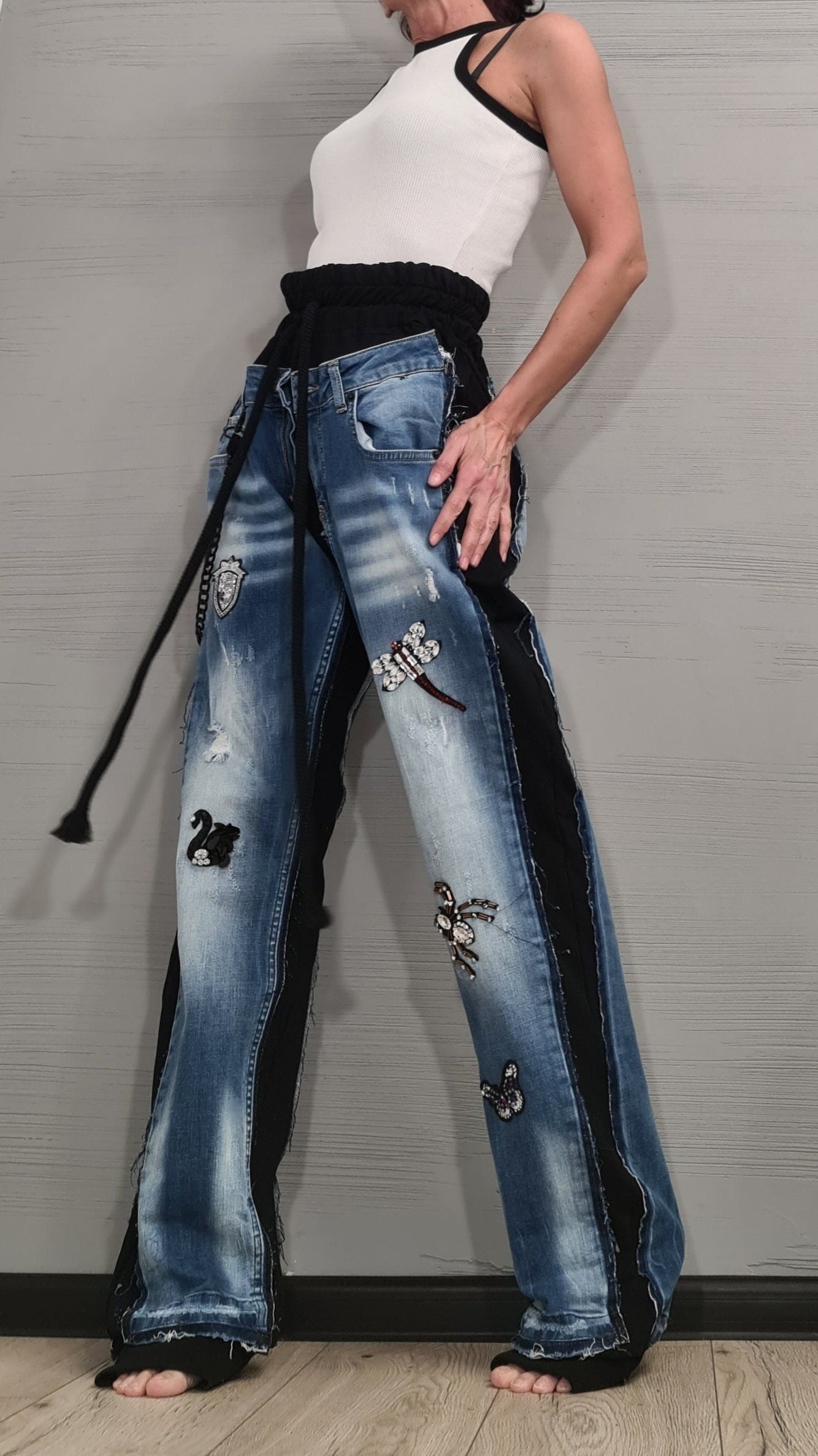 Neue Kollektion Extravagante Jeanshosen, Casual Denim Haremshosen, Streetwear Hosen, Designer Frauen Haremshosen von dreSSShoescode