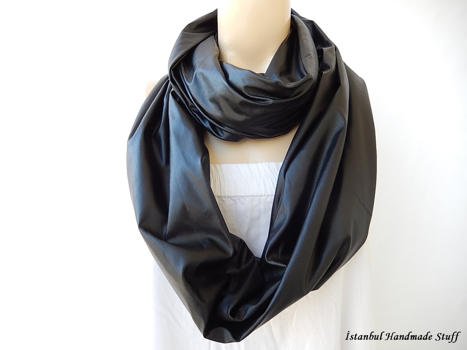 Unendlich Weicher Leder Schal - Infinity in Schwarz Unisex Geschenk Für Mann Vintage von dreamhouse1