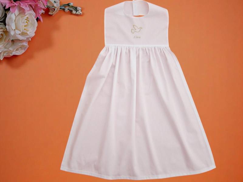 Taufaufleger Taufkleid Motiv Und Name Gestickt Schreibschrift Handmade By Dreamsbysteffi ® von dreamsbysteffi